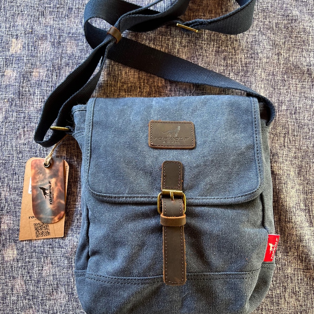Canvas bag NWT Blue